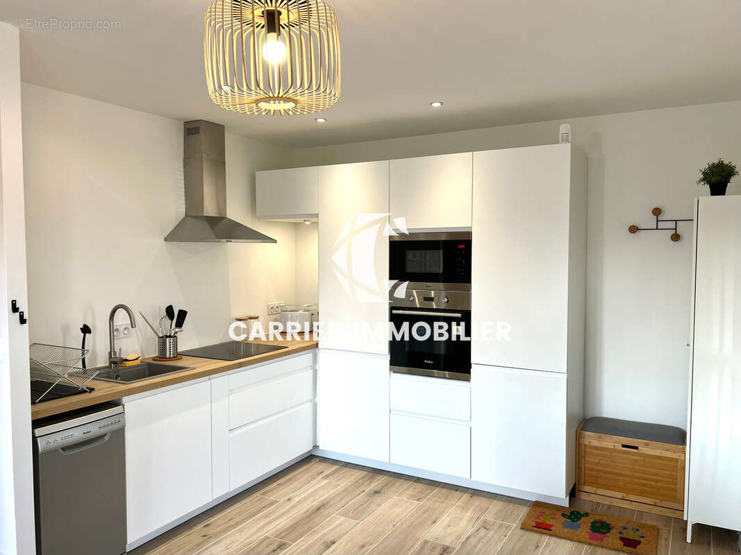 Appartement à SAINT-GENIS-LAVAL