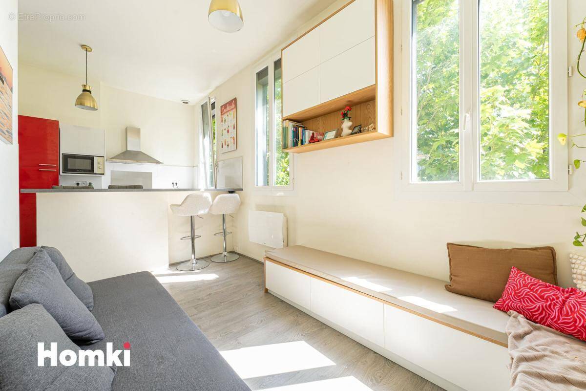 Appartement à MARSEILLE-5E