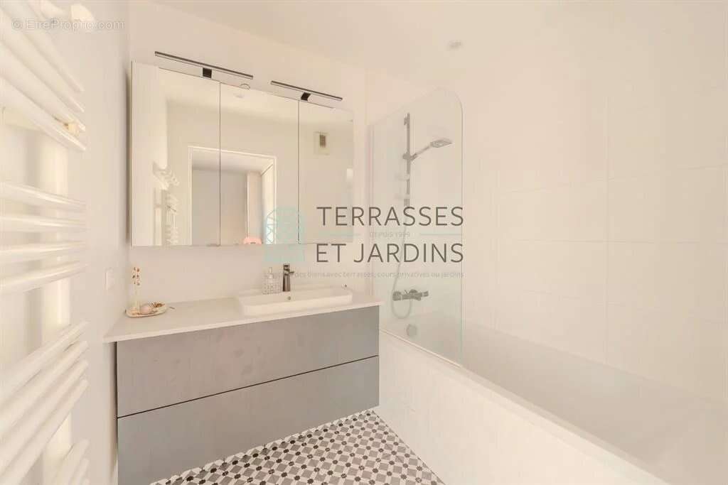 Appartement à ASNIERES-SUR-SEINE