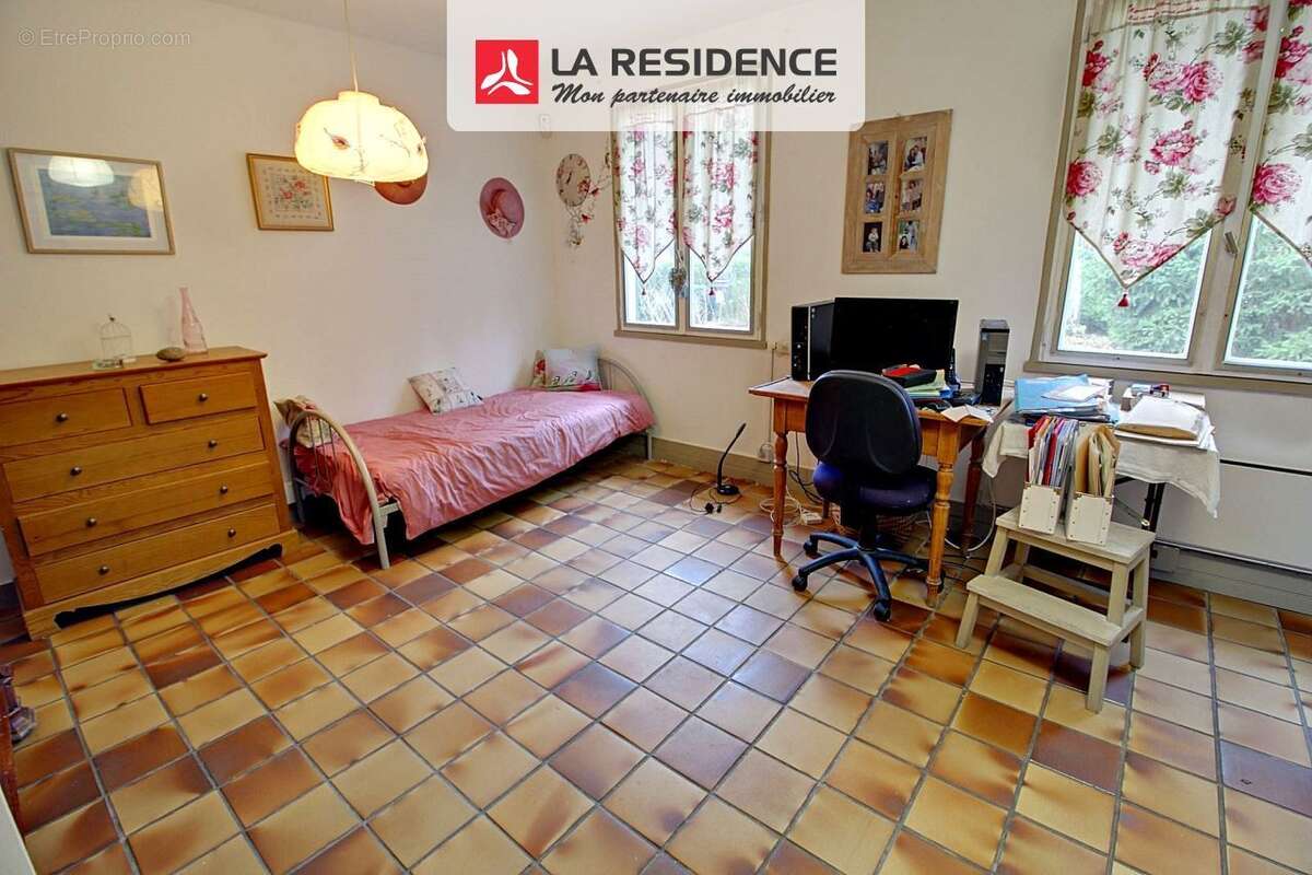 Maison à VAUX-SUR-SEINE