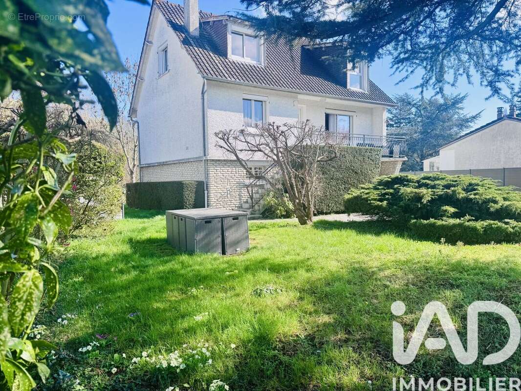 Maison 95 m² à Garennes-Sur-Eure  - photo 4