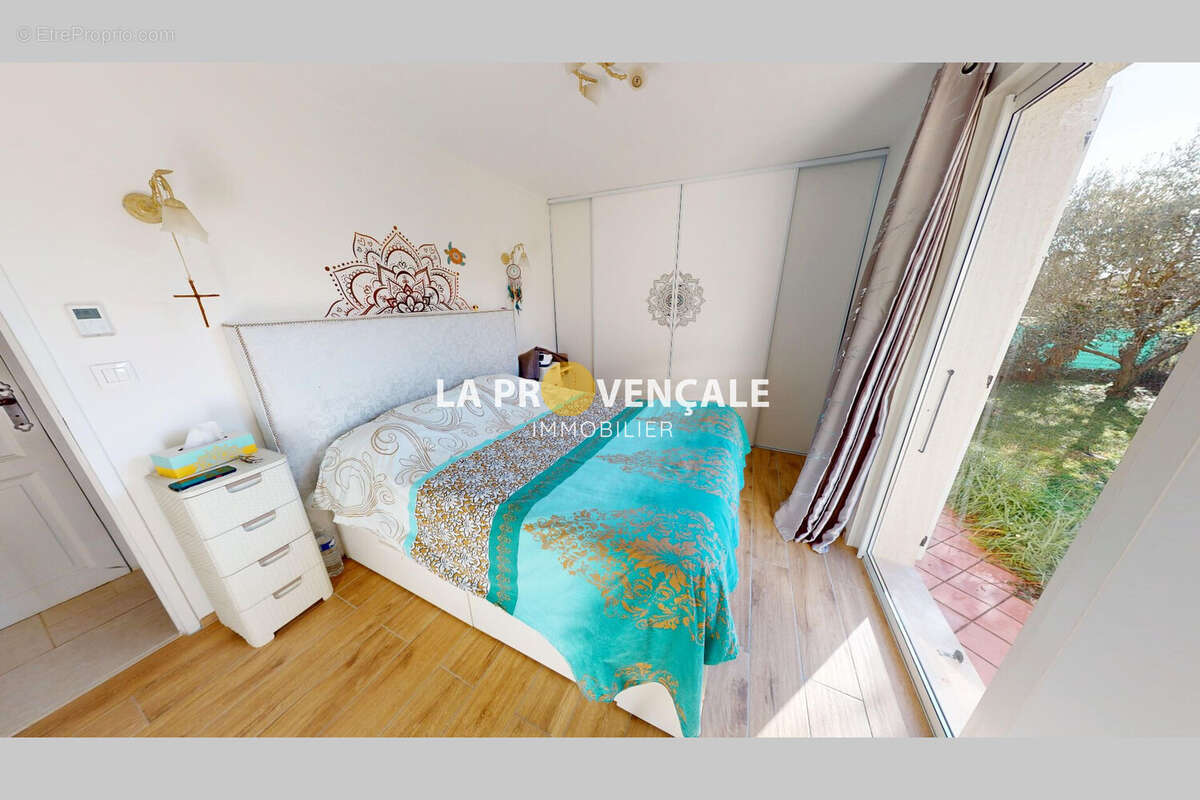 Maison à POURRIERES