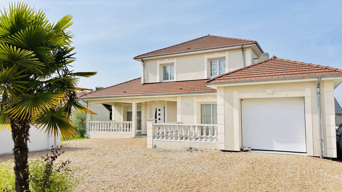 Maison à CHATEAUDUN