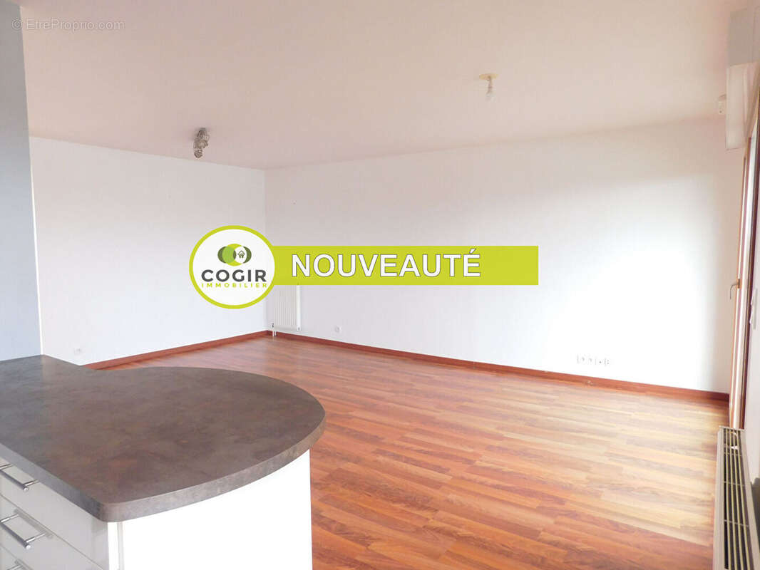 Appartement à VEZIN-LE-COQUET