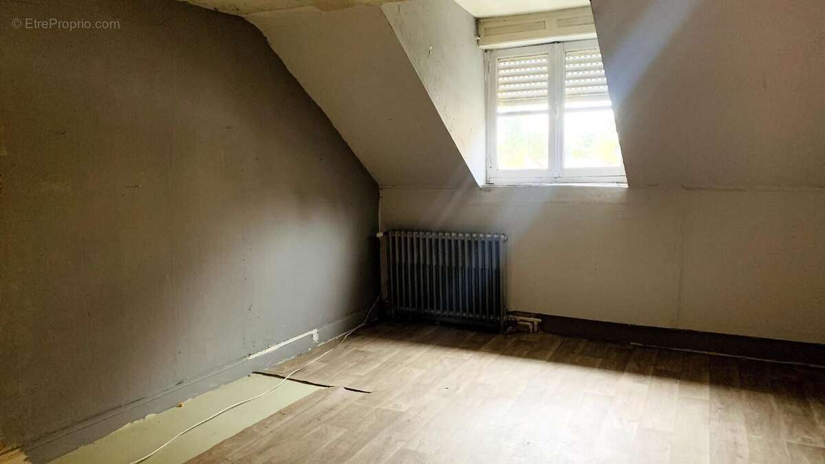 Photo 8 - Maison à BOHAIN-EN-VERMANDOIS