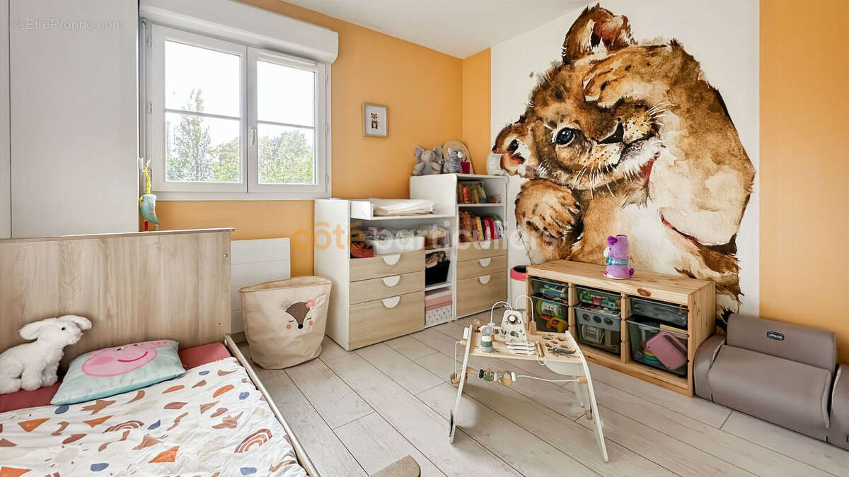 Appartement à COMBS-LA-VILLE