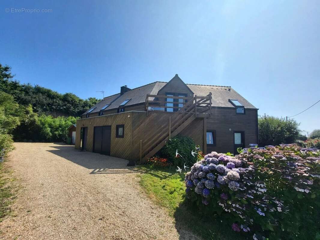 Maison contemporaine de 215 m² à Porspoder - photo 3