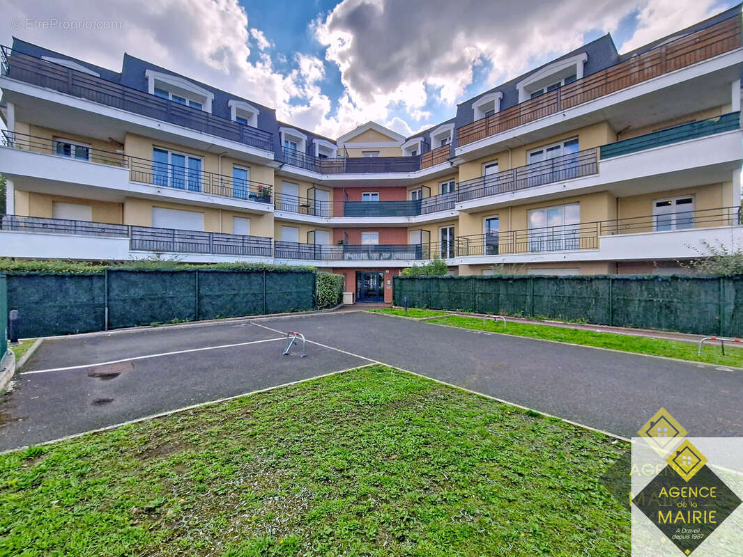 Appartement à VIGNEUX-SUR-SEINE