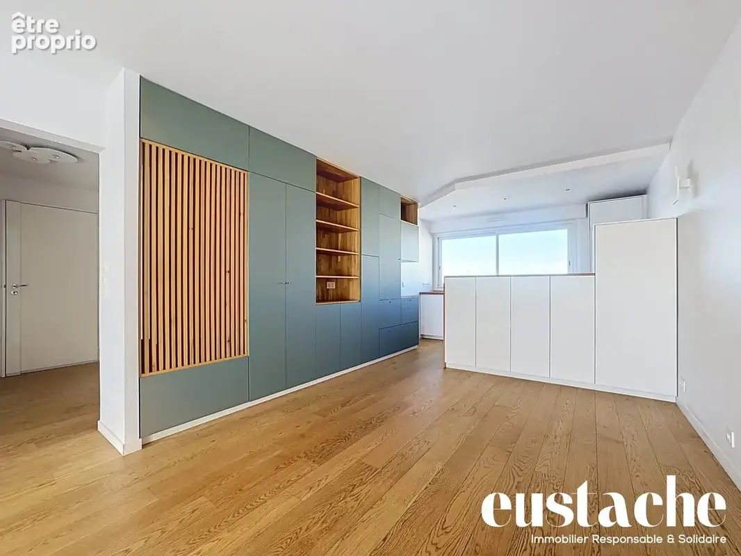 Appartement 4 pièces 90 m² à vendre à Paris-11e (75011) - photo 2