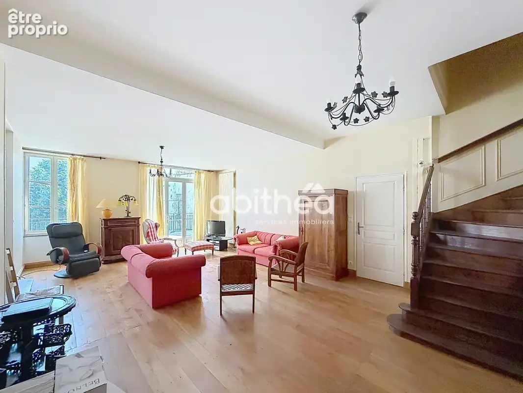 Ruffec Townhouse 178 m2 3 bedrooms - photo 11