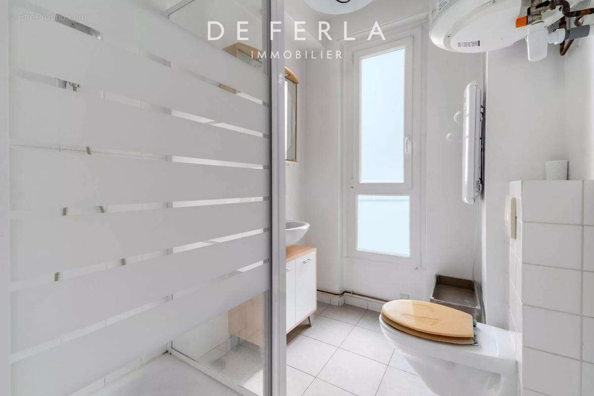 Appartement à PARIS-14E