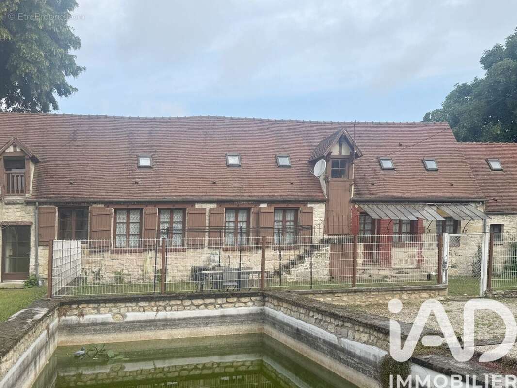 Photo 2 - Maison à COMPIEGNE