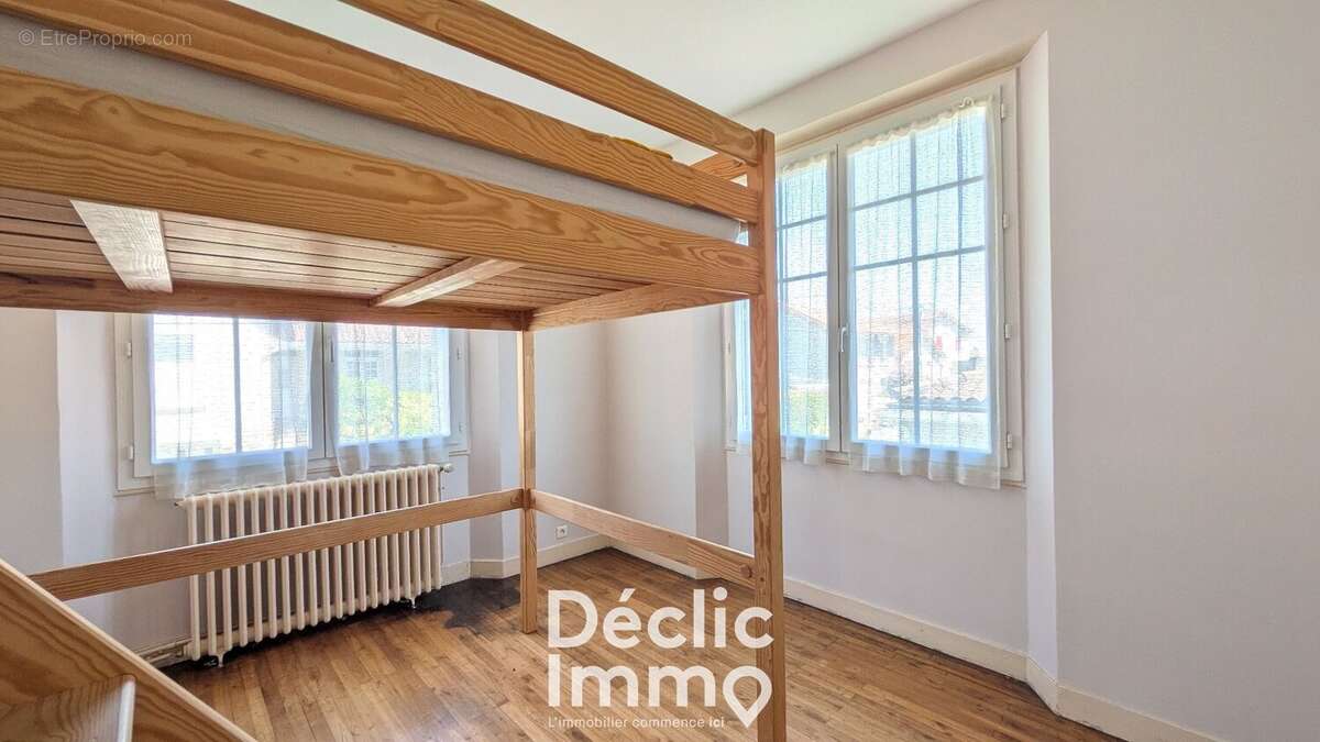 Maison 155m² 6 chambres à Angoulême - photo 5