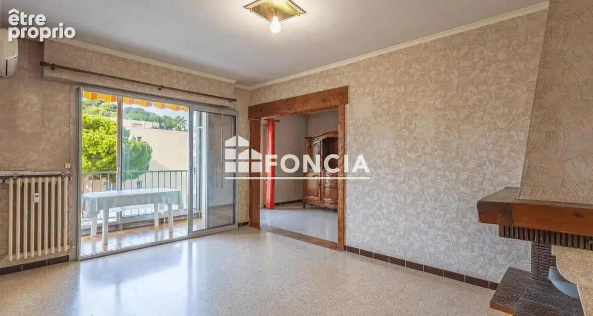 Sanary – faux t3 • loggia - dernier etage - photo 2