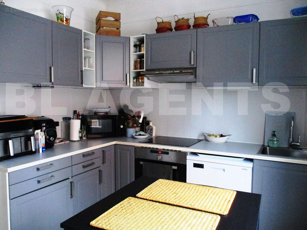 Cuisine1 - Maison à SAVIGNY-SUR-ORGE