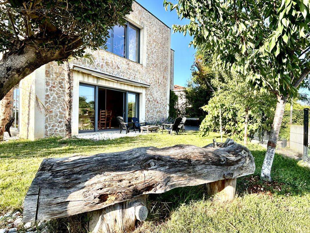 Maison à FLOIRAC