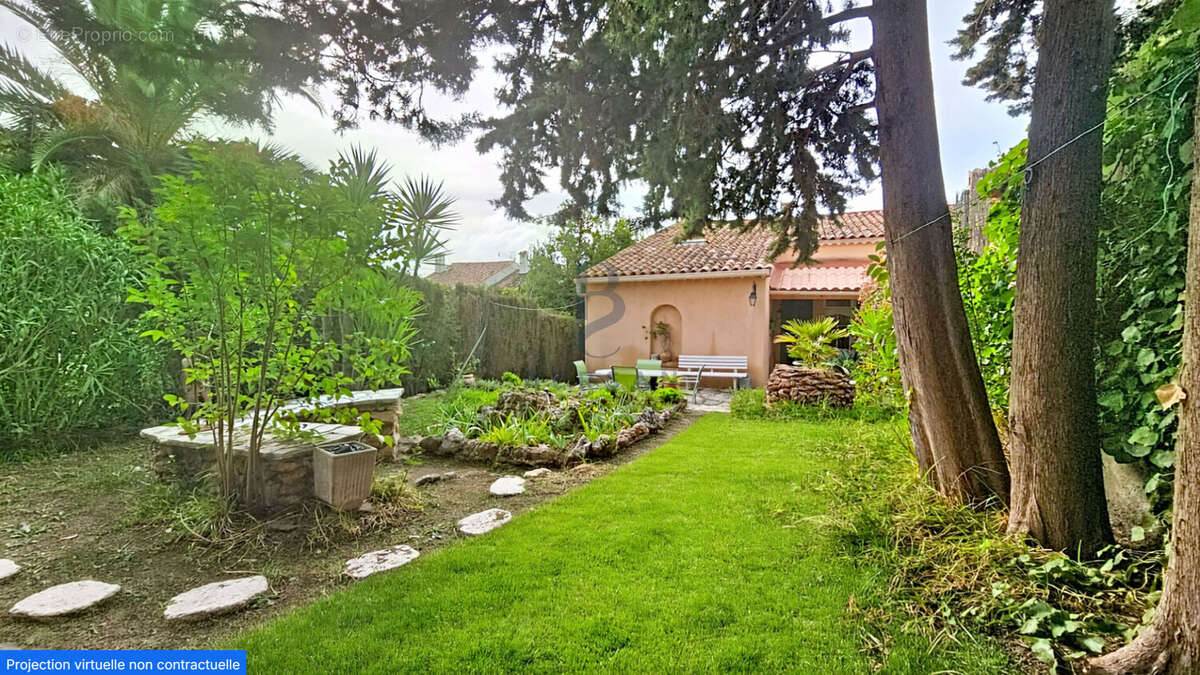 Maison à SAINT-RAPHAEL