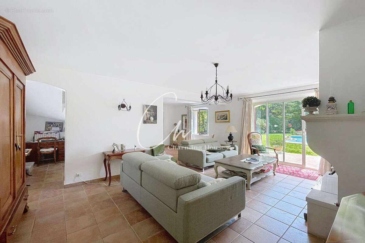Maison à CABANNES