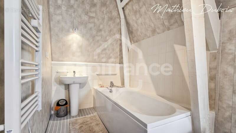 Maison à LA BOISSIERE-D'ANS