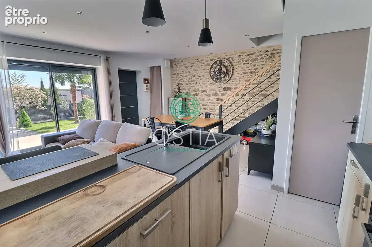 Appartement Genilac 3 pièce(s) 65 m2 - photo 5