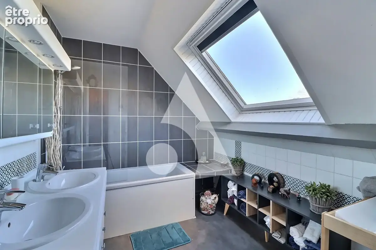 Maison familiale 125 m² avec suite parentale, sous-sol aménageable et SPA de nage - Éragny - photo 14