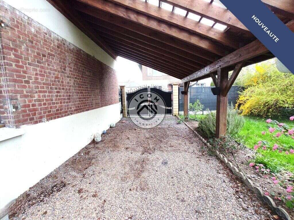 Maison à AULNOYE-AYMERIES