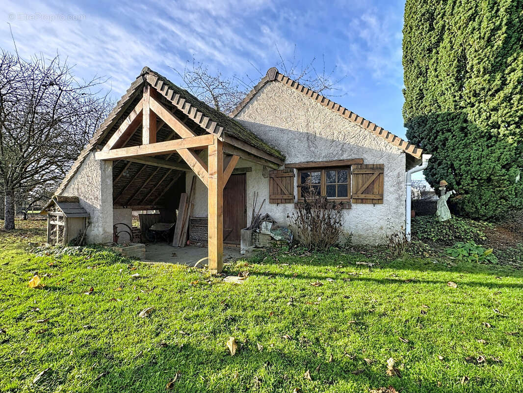 Maison à MONTMIRAIL