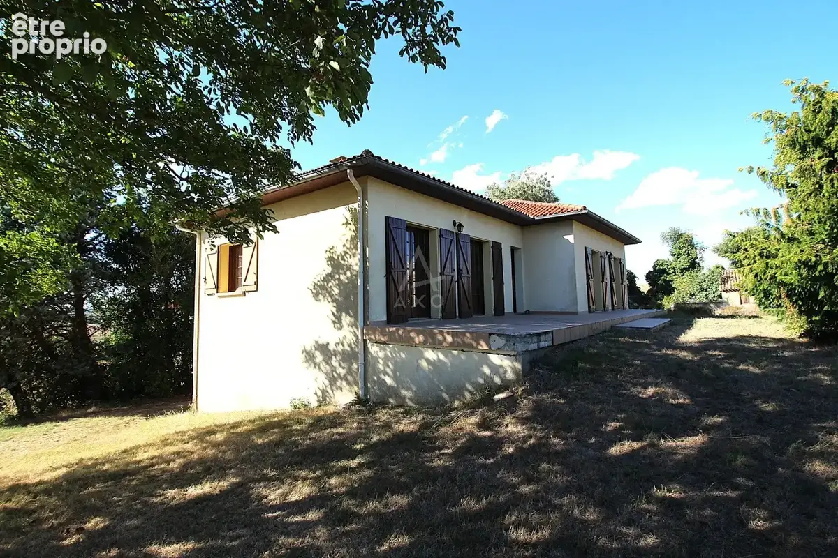 Plain-pied - maison cossue dans bel environnement tres calme - photo 10