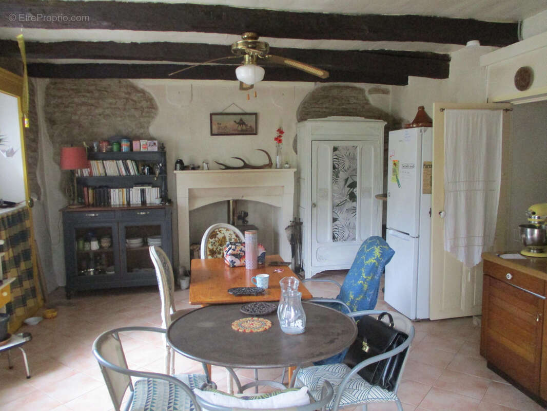 Maison à ROM