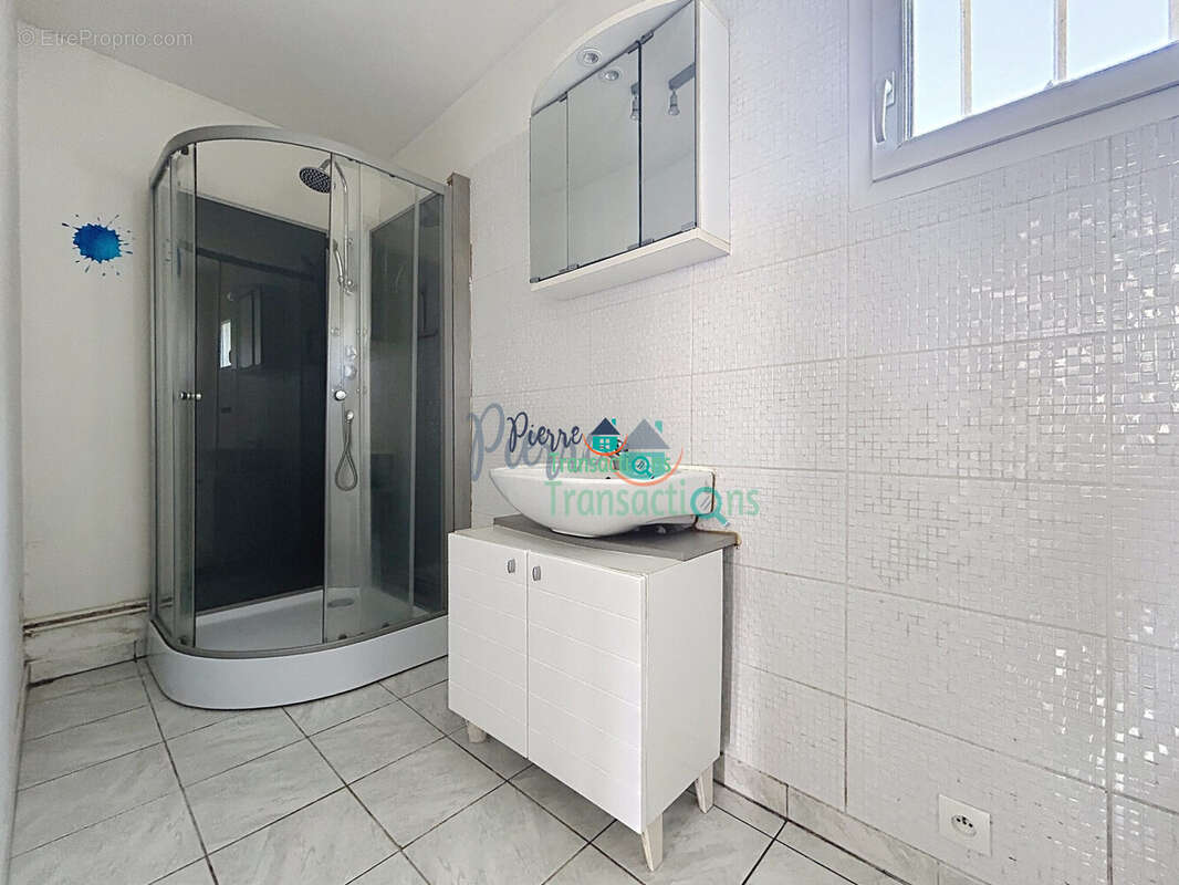 Maison 64 m² à Lillebonne  - photo 3