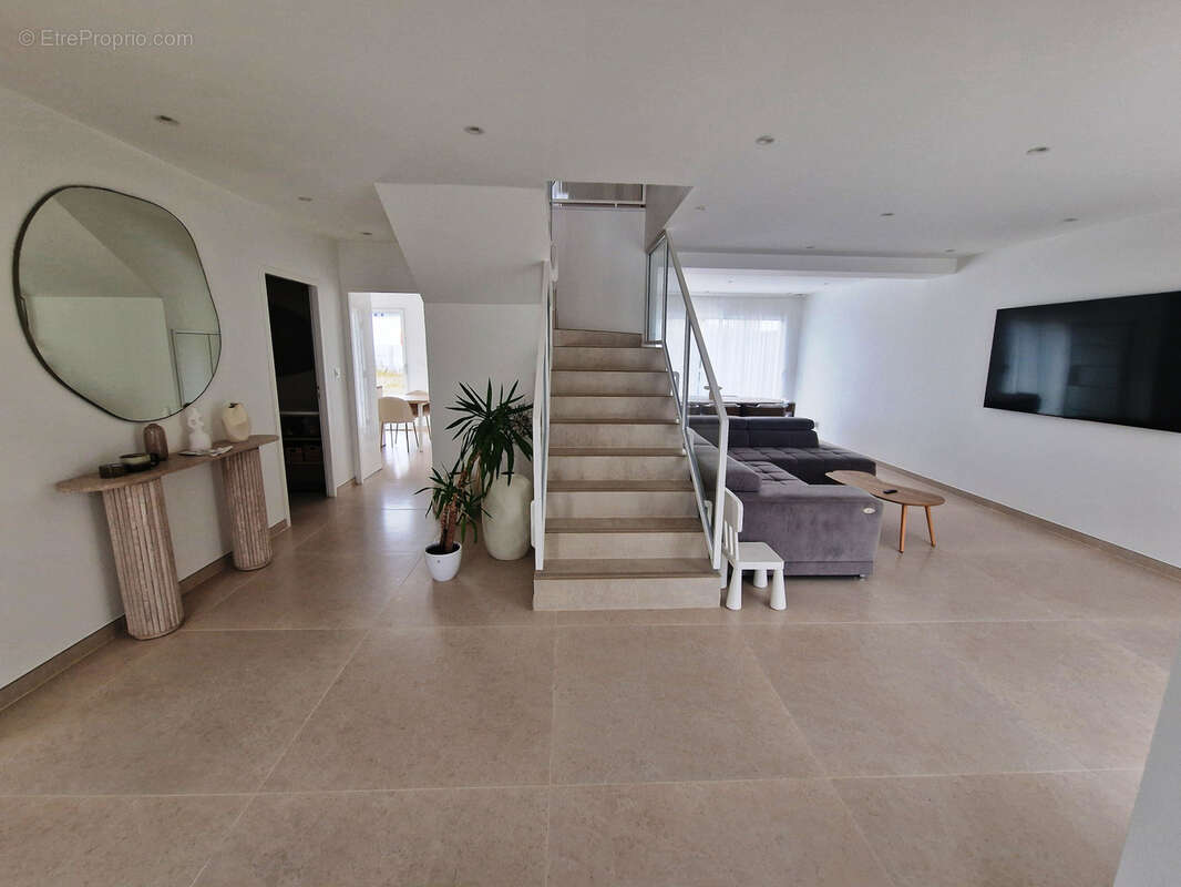 Maison à VERNOUILLET