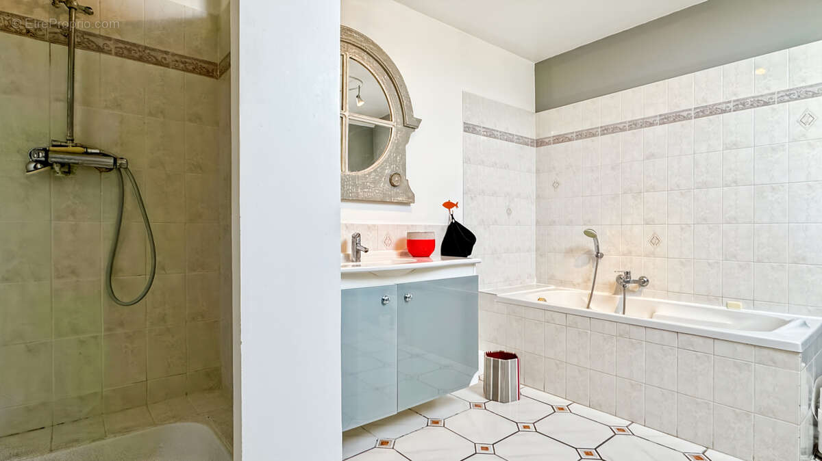 Maison à SAINT-NOM-LA-BRETECHE