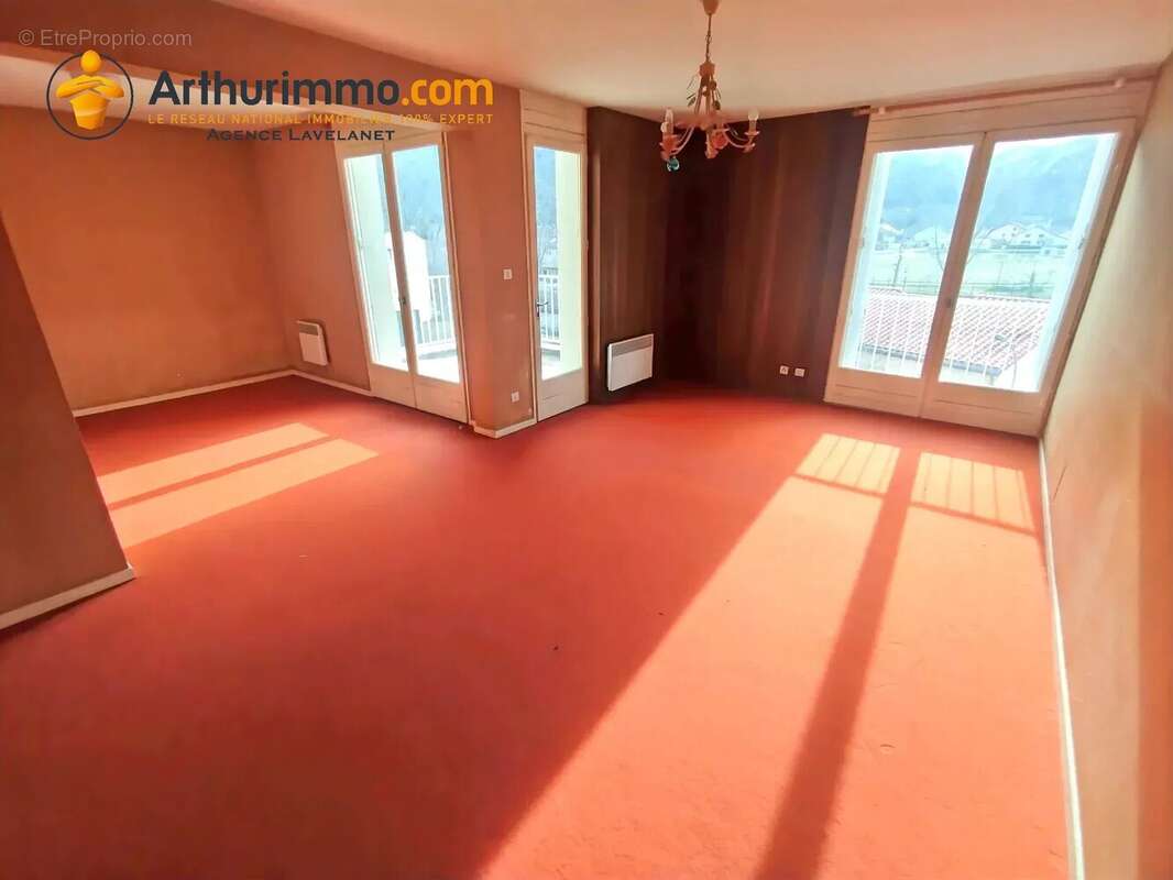 Appartement à TARASCON-SUR-ARIEGE