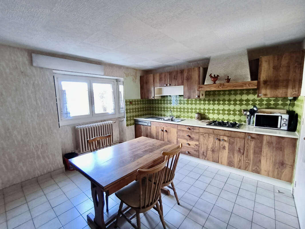 Maison à SAINT-SEBASTIEN-SUR-LOIRE