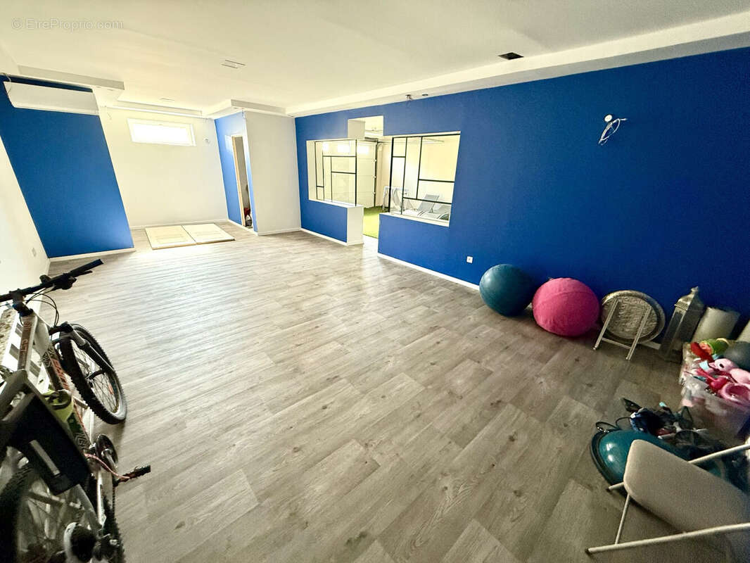 Maison 160 m² à Fagnieres  - photo 9