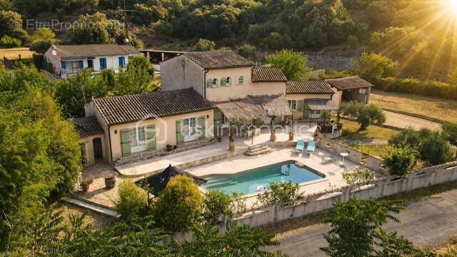 Maison à SAINT-MARTIN-DE-VALGALGUES