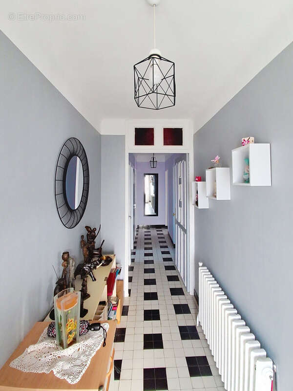 Maison à TOURNY