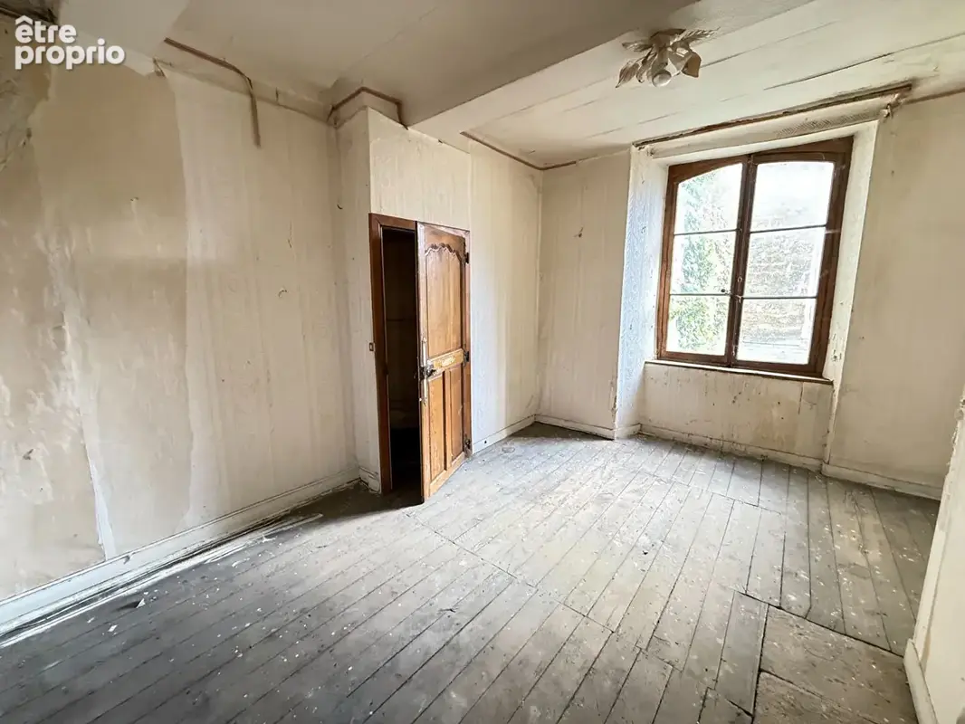 Immeuble Mouzon 150 m2 - photo 4