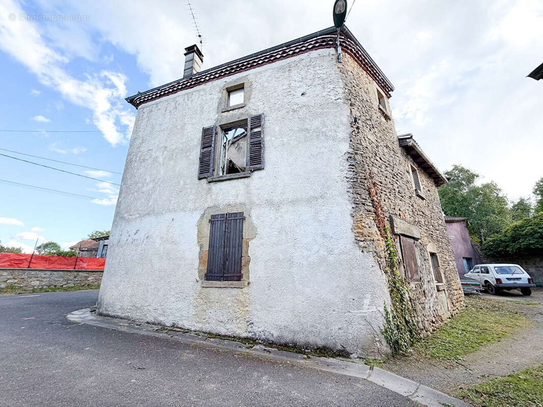 Maison à LAMONTGIE
