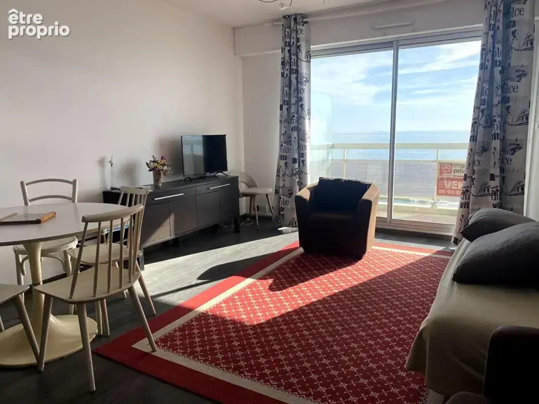 Pornichet proche la baule appartement t3 face mer dernier etage avec stationnement - photo 3