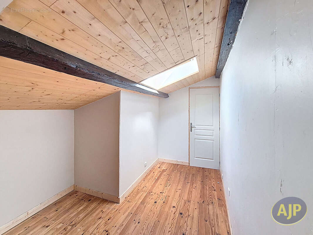 Maison à BAZOGES-EN-PAILLERS