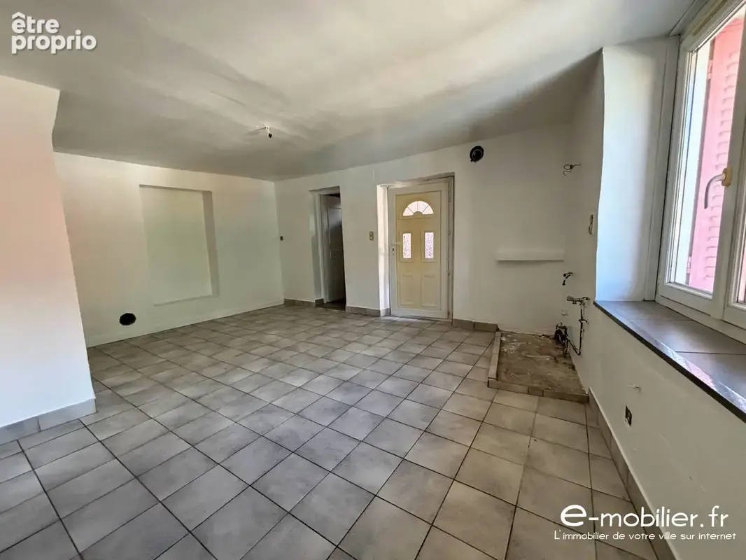 Maison 104 m² à Saint-Paul-Sur-Isere  - photo 4