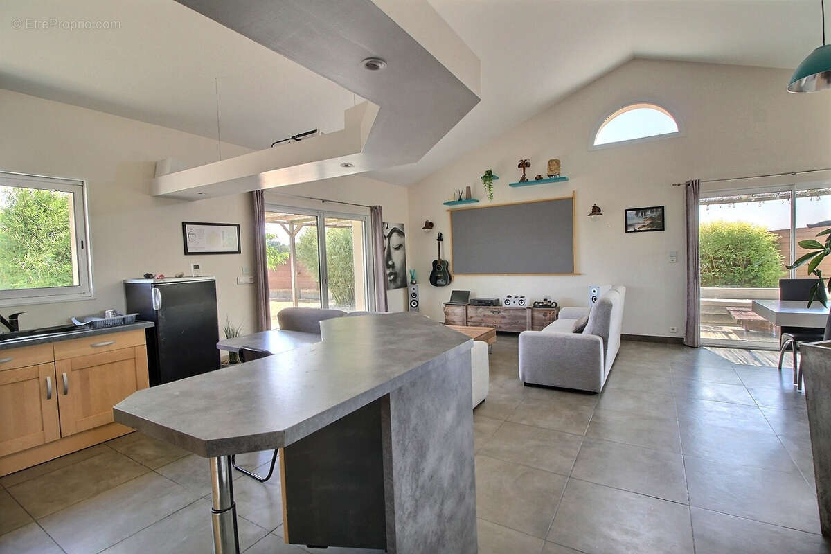 A vendre - chaumes en retz - maison de plain pied contemporaine - 115 m2 environ - 5 pièces - jardin - photo 16