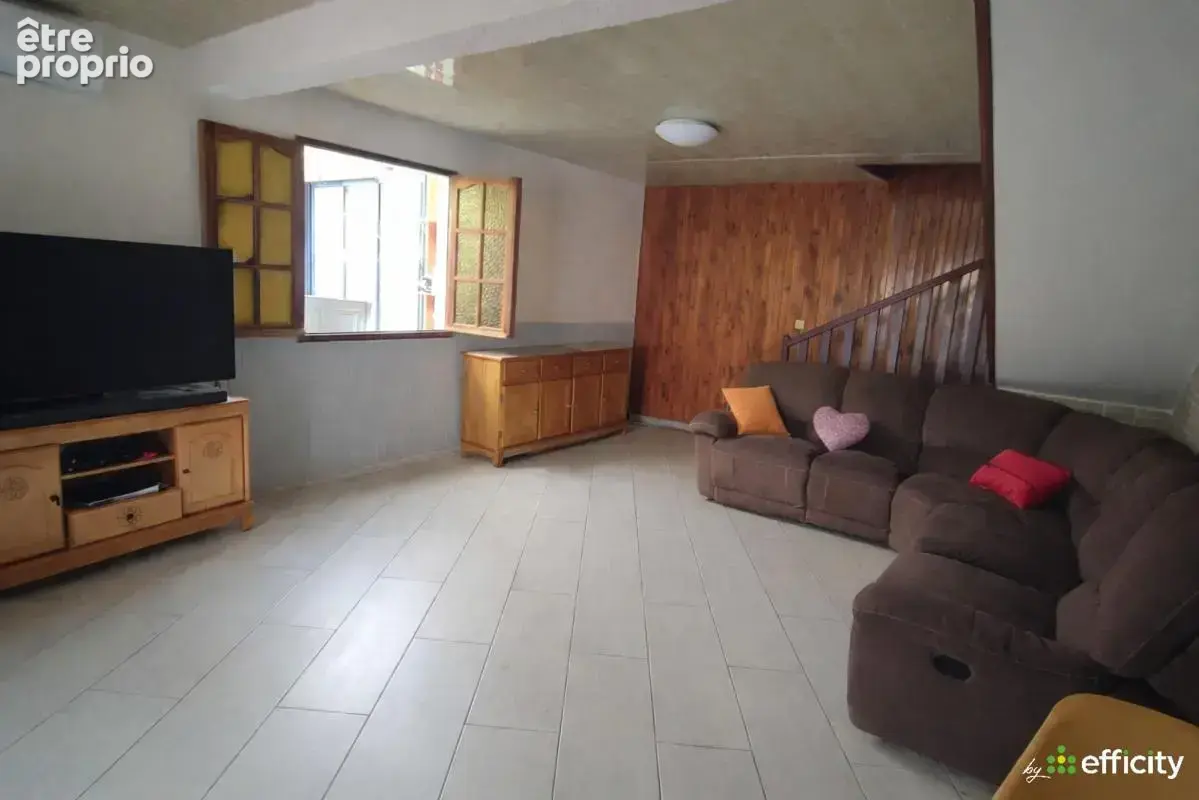Maison 9 pièces 196 m² à vendre à Saint-Louis (97421) - photo 4