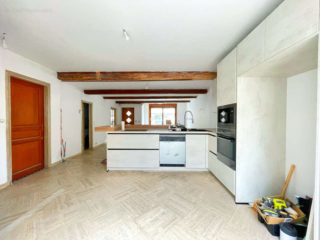 Maison à ORLIENAS