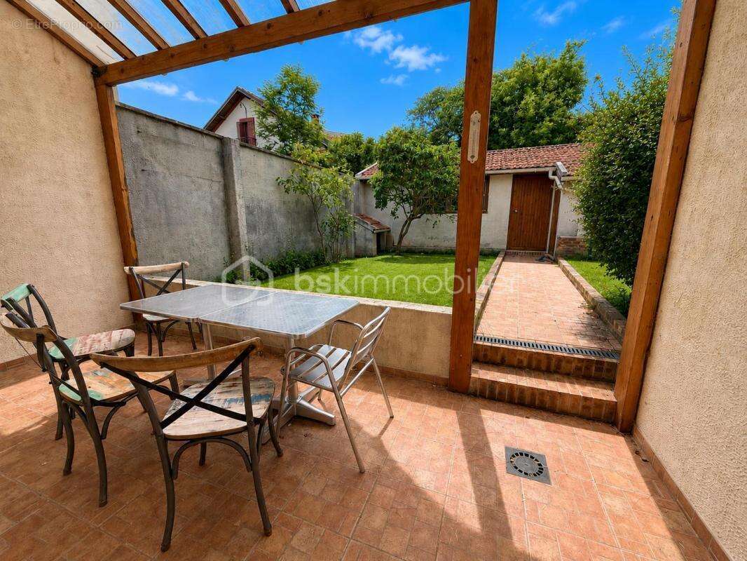 Maison à VILLEBLEVIN