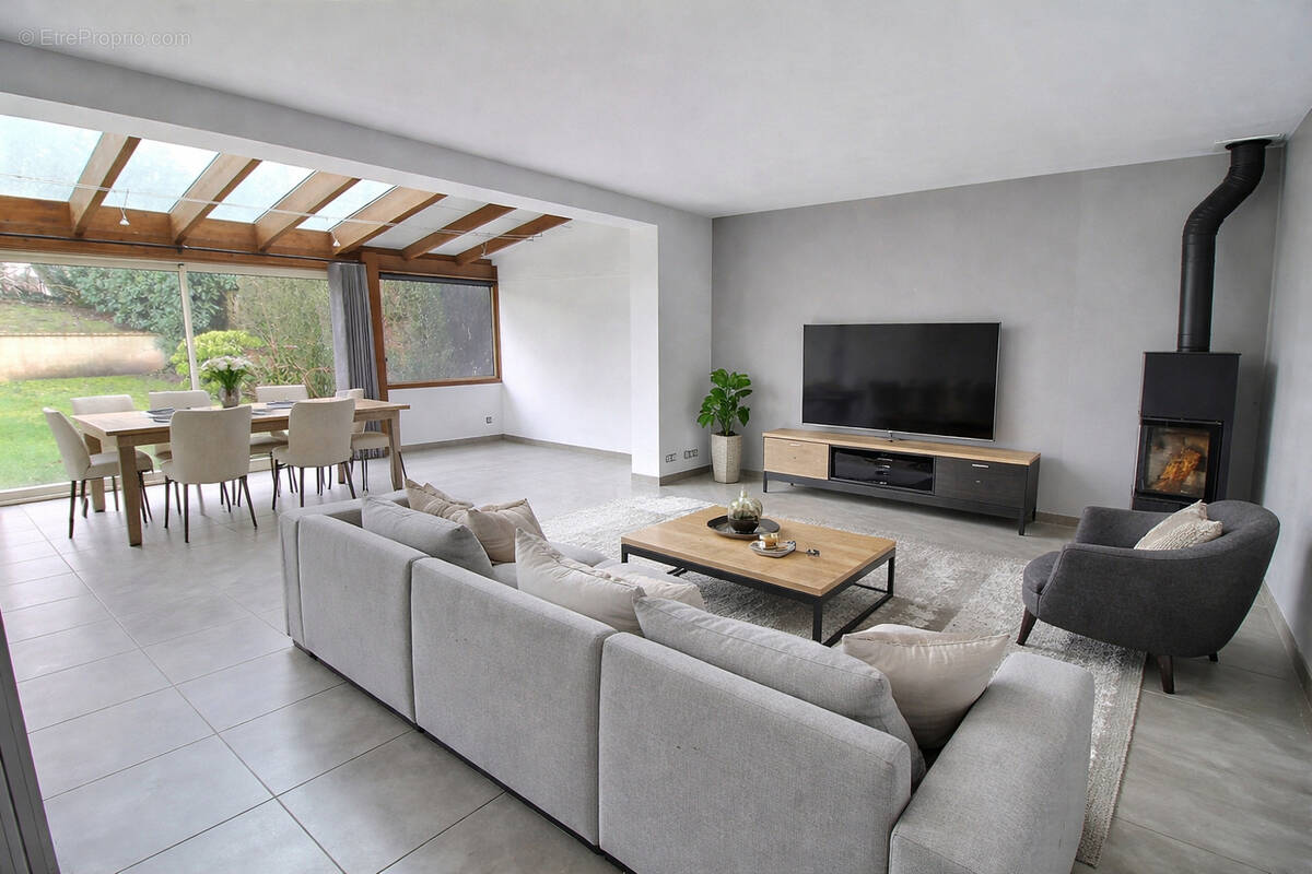 Maison à MONTIGNY-LE-BRETONNEUX