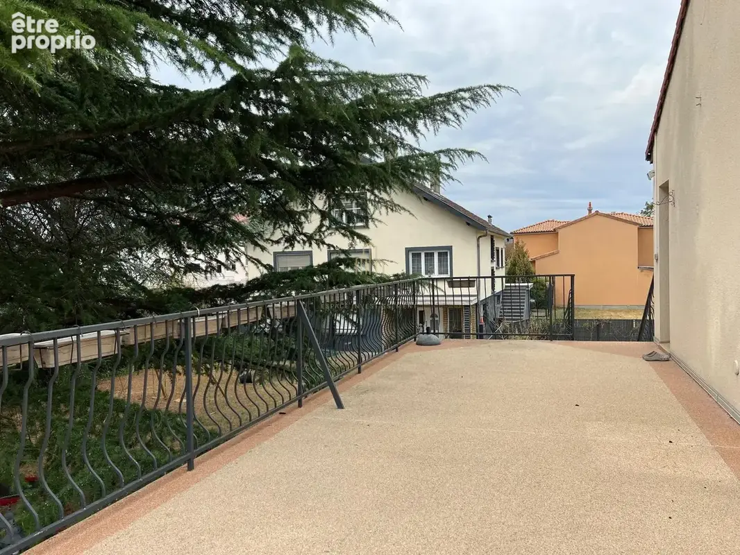 Mondelange   Ensemble immobilier 189 m2   Investisseur / Grande famille   Jardin, terrasse, double garage - photo 8