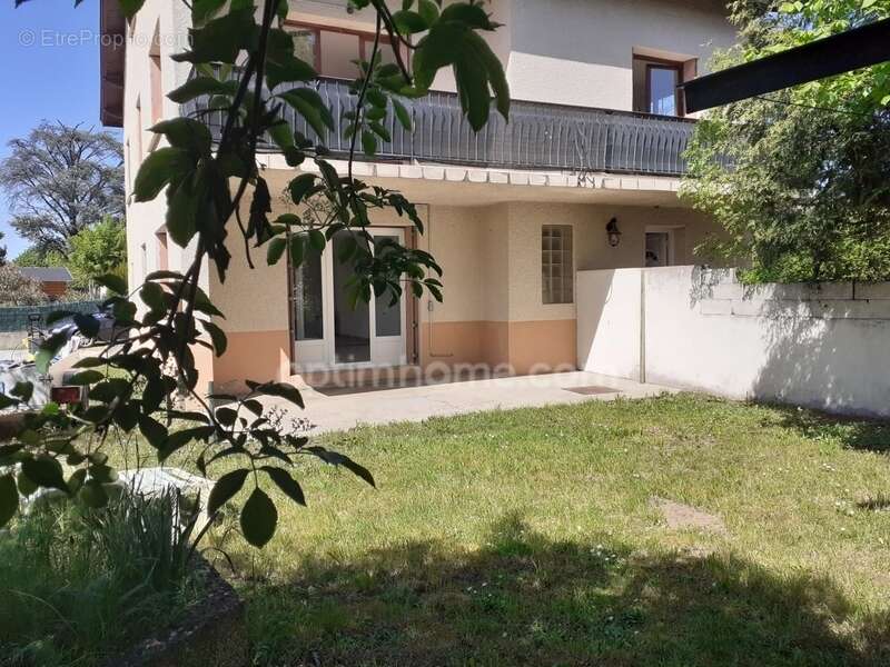 Maison à GRIGNY