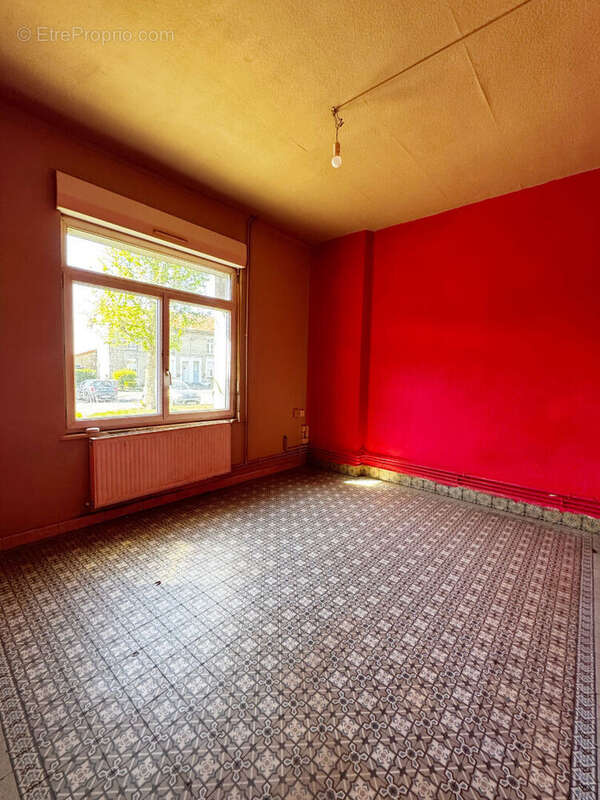 Maison à vendre à Aulnoye-Aymeries - 3 pièces, 65 m², travaux à prévoir - photo 2